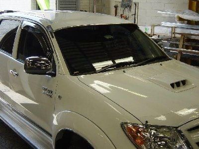 Toyota Hilux N70 Solid and mesh Windscreen Sun visor 4 Toyota Hilux N70 Solid and mesh Windscreen Sun visor - Image 4