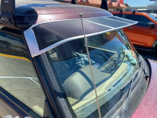 discoverymeshsunvisorroofrackworldsa-800x600 Land Rover Discovery 1 & 2 Mesh Windscreen Sunvisor - Toyota Land Cruiser