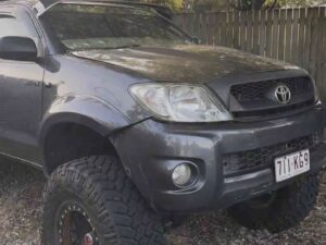 N70 hilux sun visors